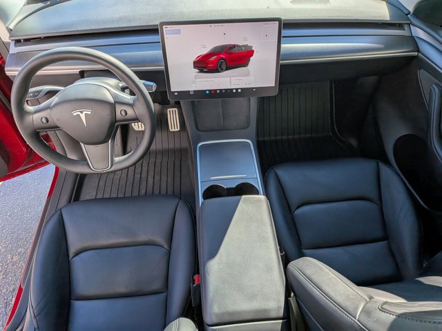 Used 2024 Tesla Model Y Performance image 13