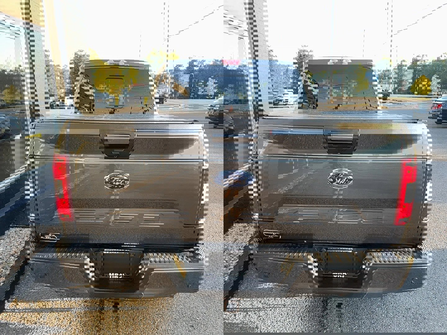 Used 2018 Ford F150 XLT w/ Equipment Group 302A Luxury image 8