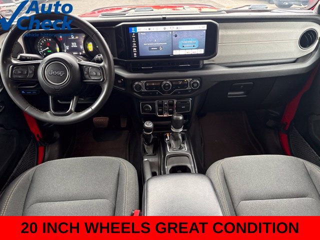 Used 2024 Jeep Wrangler Unlimited w/ Convenience Group AWD/4WD image 5