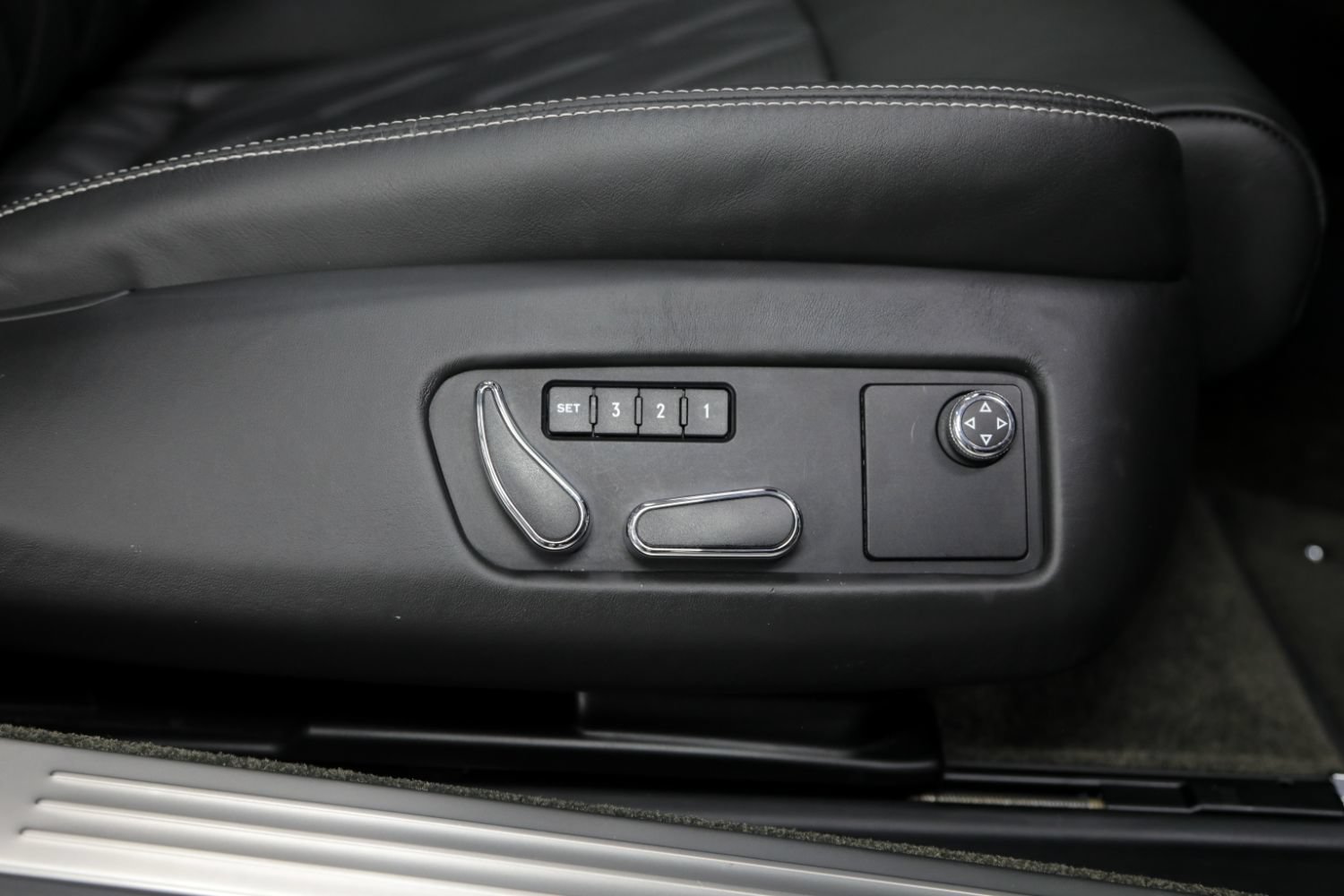 Used 2015 Bentley Continental GT V8 S AWD/4WD image 33