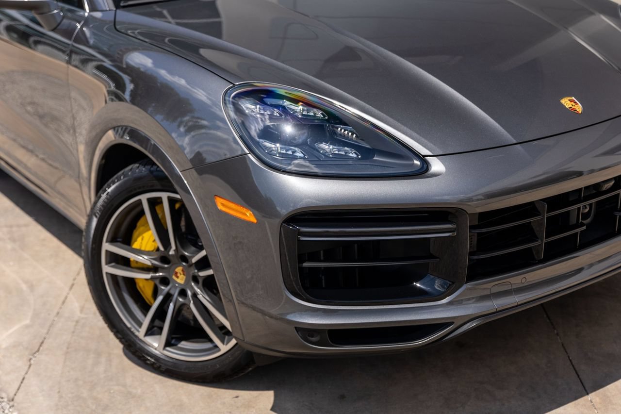 Used 2020 Porsche Cayenne Turbo AWD/4WD image 3