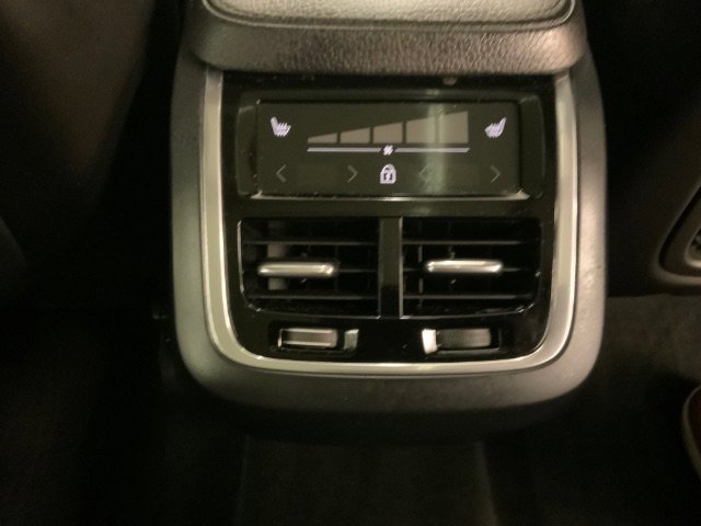 Used 2020 Volvo XC90 T6 Momentum image 17