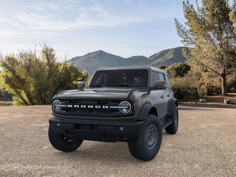 New 2025 Ford Bronco Outer Banks w/ Sasquatch Package image 2