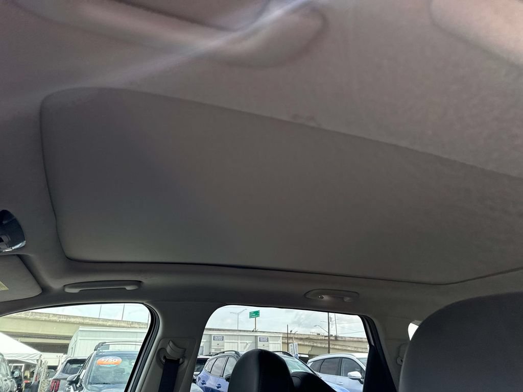Certified 2023 Kia Sorento S w/ Panoramic Sunroof Package FWD image 10