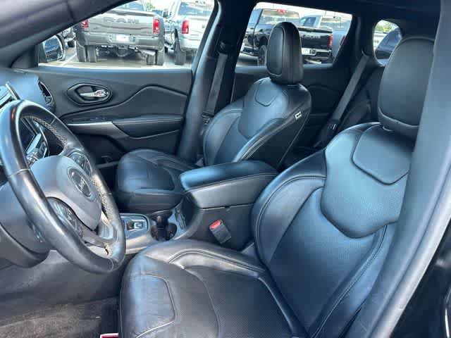 Certified 2021 Jeep Cherokee Latitude Lux 80th Anniv w/ Quick Order Package 2YU 80th FWD image 3