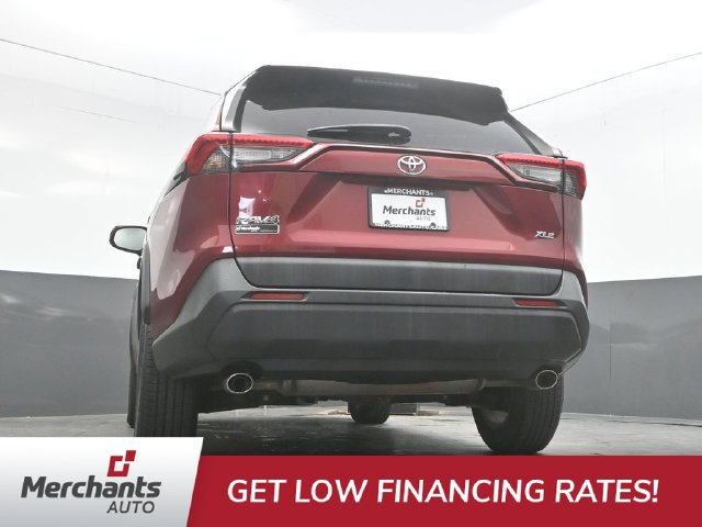 Used 2022 Toyota RAV4 XLE FWD image 40
