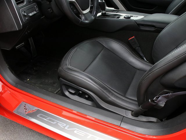 Used 2015 Chevrolet Corvette Stingray w/ 2LT Preferred Equipment Group image 24