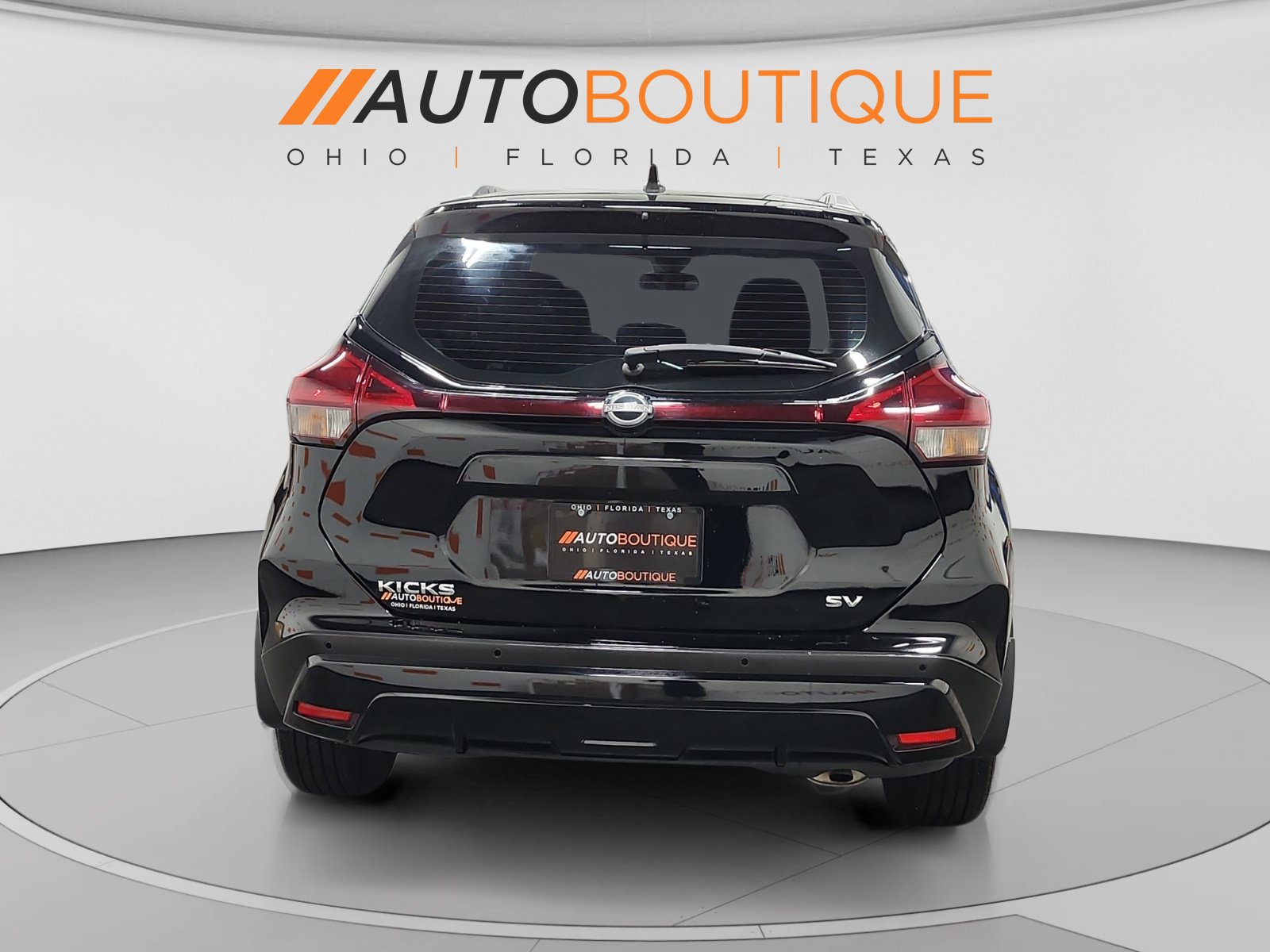 Used 2024 Nissan Kicks SV FWD image 4