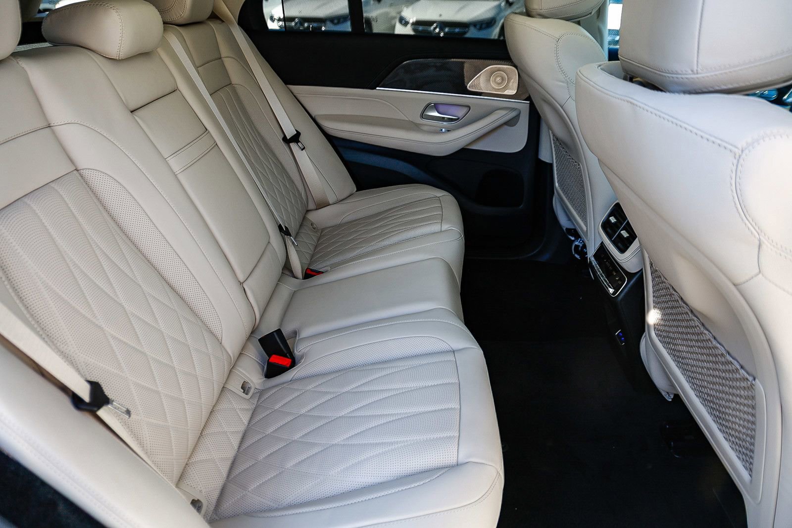 New 2026 Mercedes-Benz GLE 53 AMG 4MATIC image 17