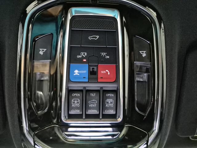 Used 2023 Jeep Grand Cherokee Overland AWD/4WD image 23