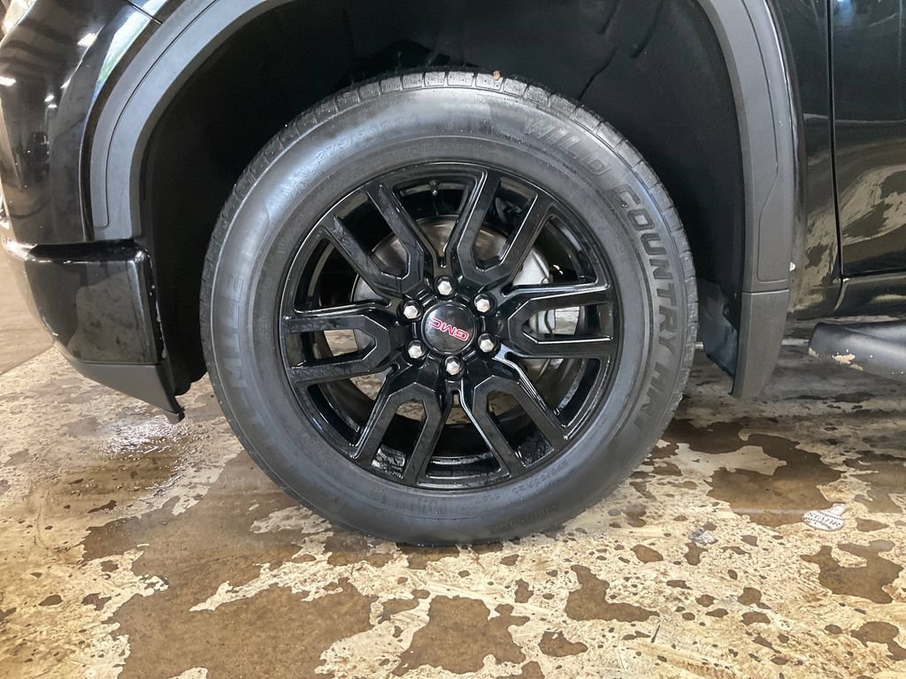 Used 2020 GMC Sierra 1500 Elevation w/ Elevation Value Package AWD/4WD image 11