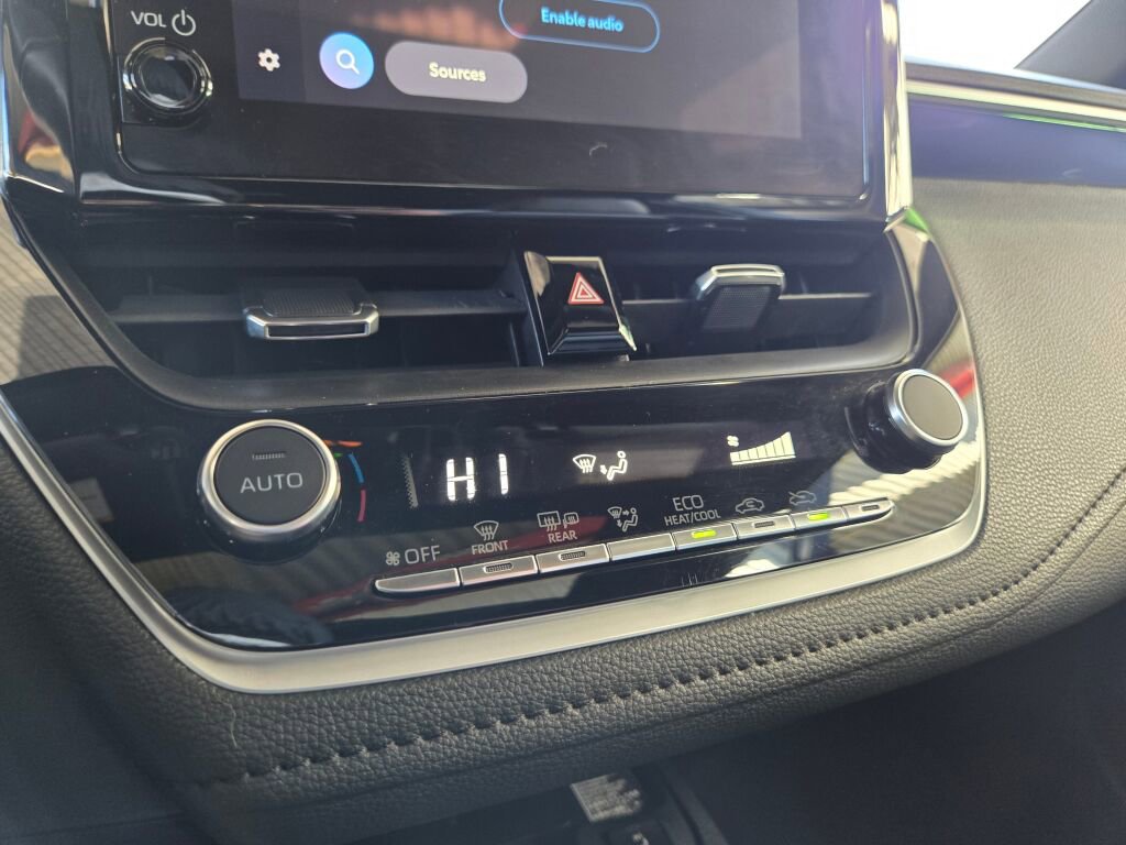 Used 2024 Toyota Corolla XSE image 17
