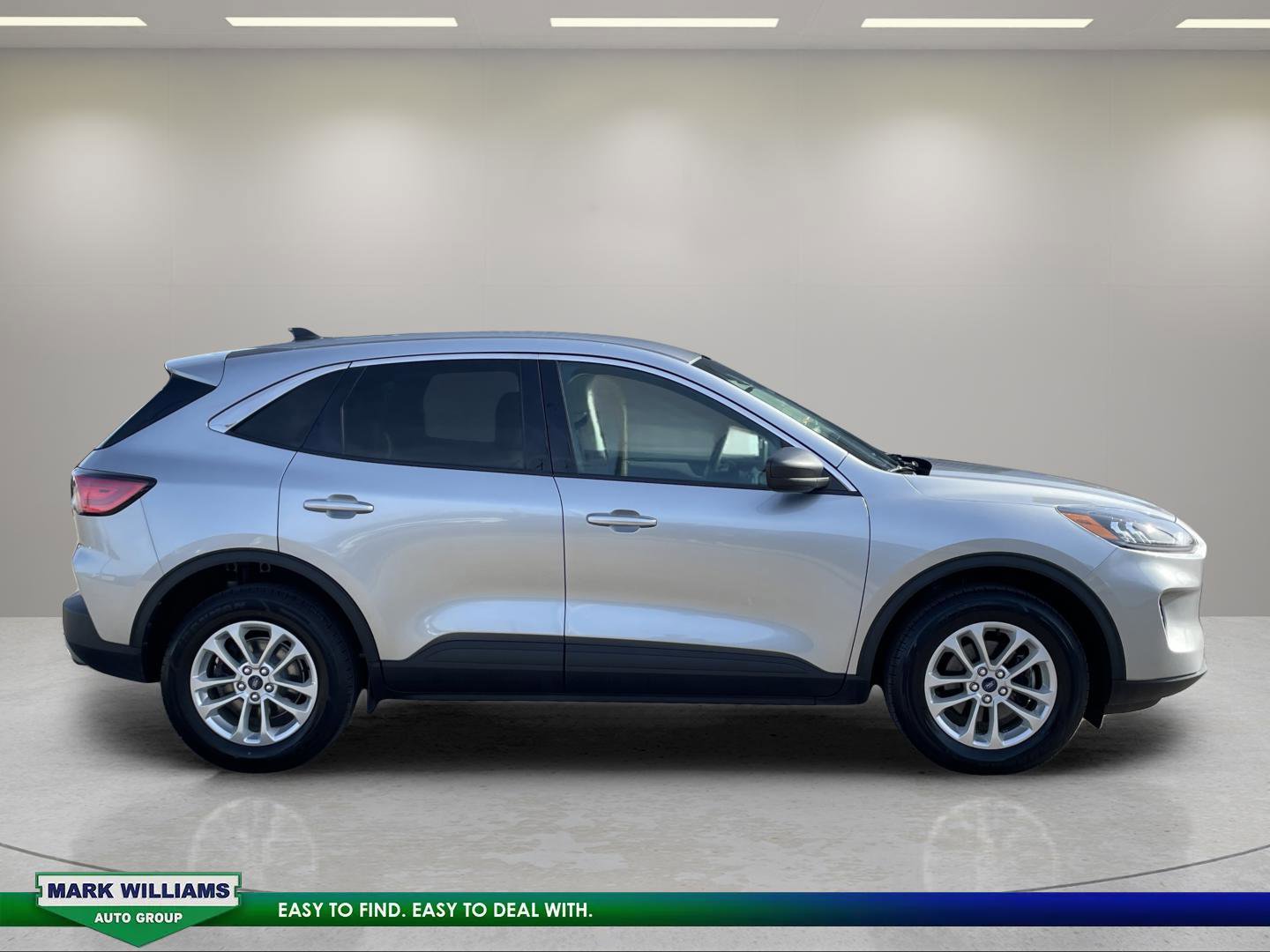 Certified 2022 Ford Escape SE w/ Convenience Package AWD/4WD image 2