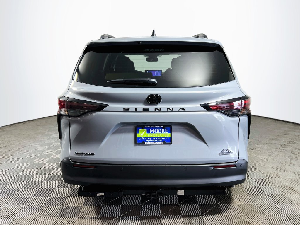 New 2026 Toyota Sienna XLE Woodland Edition AWD/4WD image 6