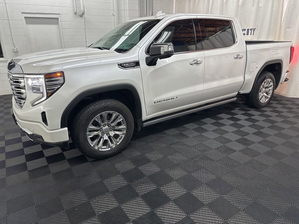 Used 2022 GMC Sierra 1500 Denali AWD/4WD image 3