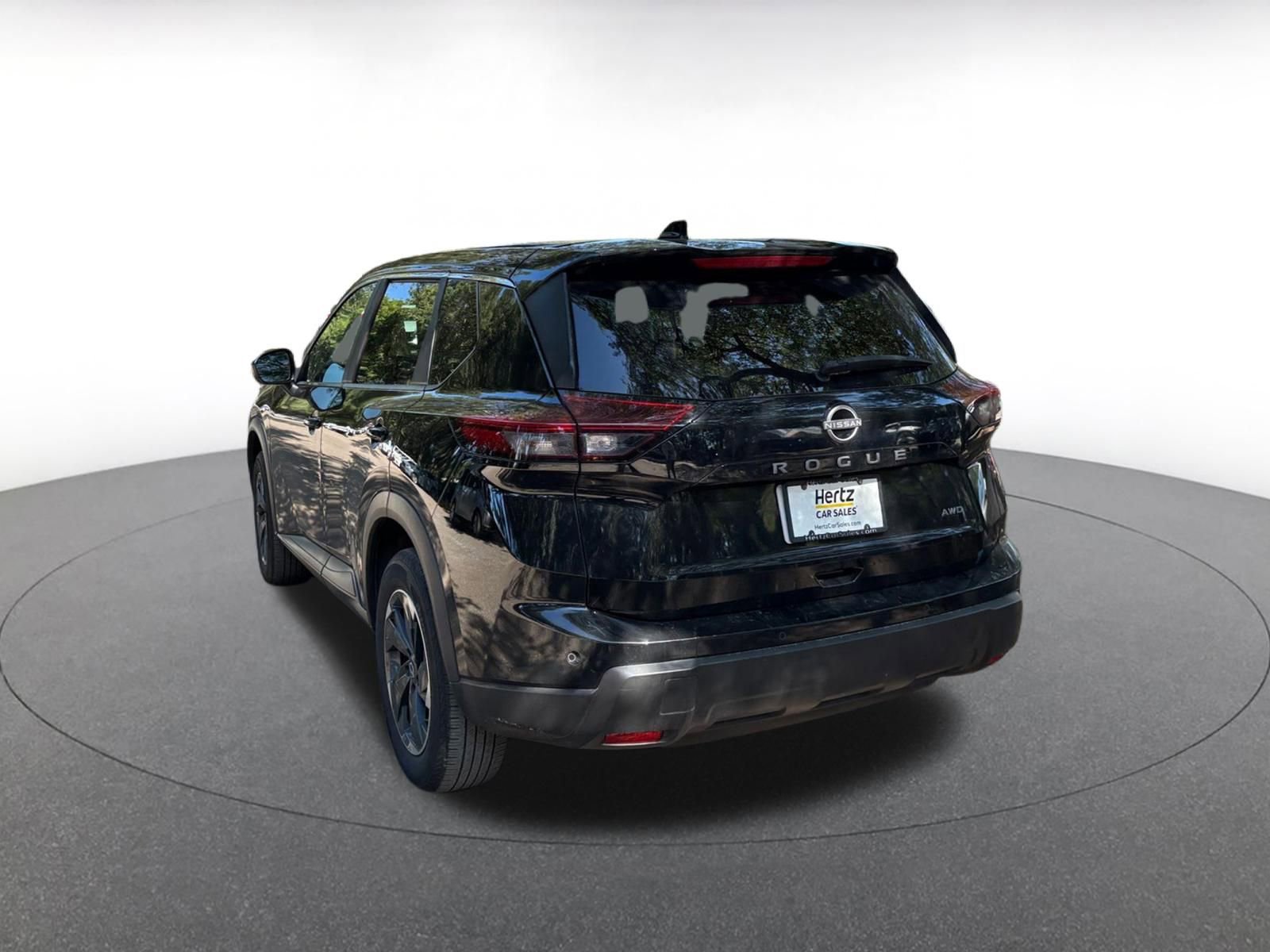 Used 2025 Nissan Rogue SV AWD/4WD image 5