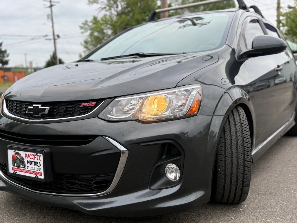 Used 2020 Chevrolet Sonic LT w/ Convenience Package FWD image 10
