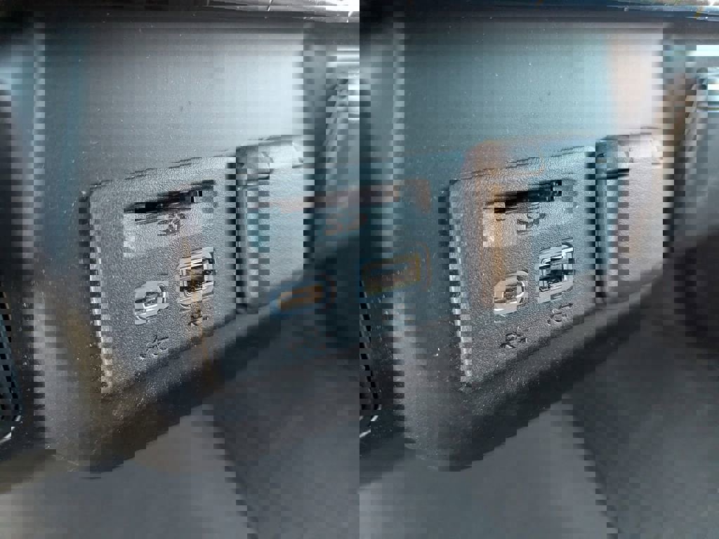 Certified 2021 GMC Sierra 1500 SLT w/ X31 Off-Road Package image 21