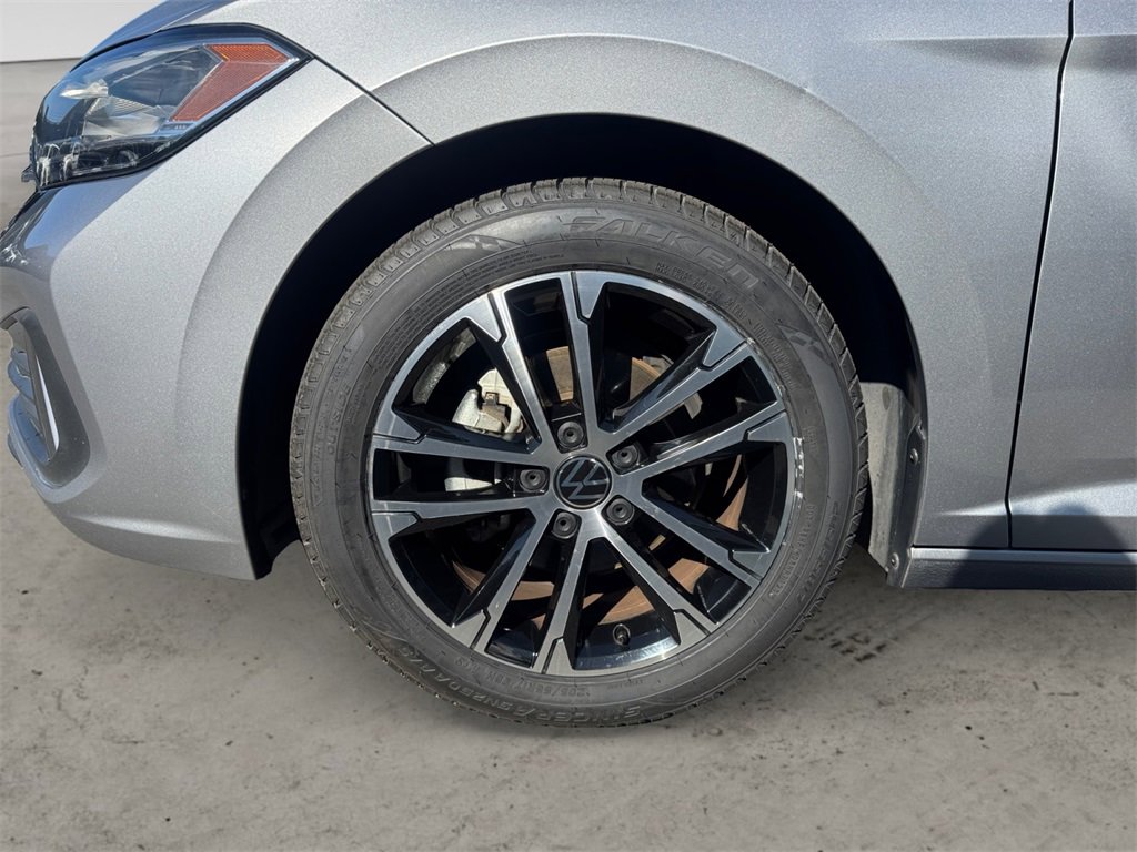 Certified 2022 Volkswagen Jetta Sport image 14
