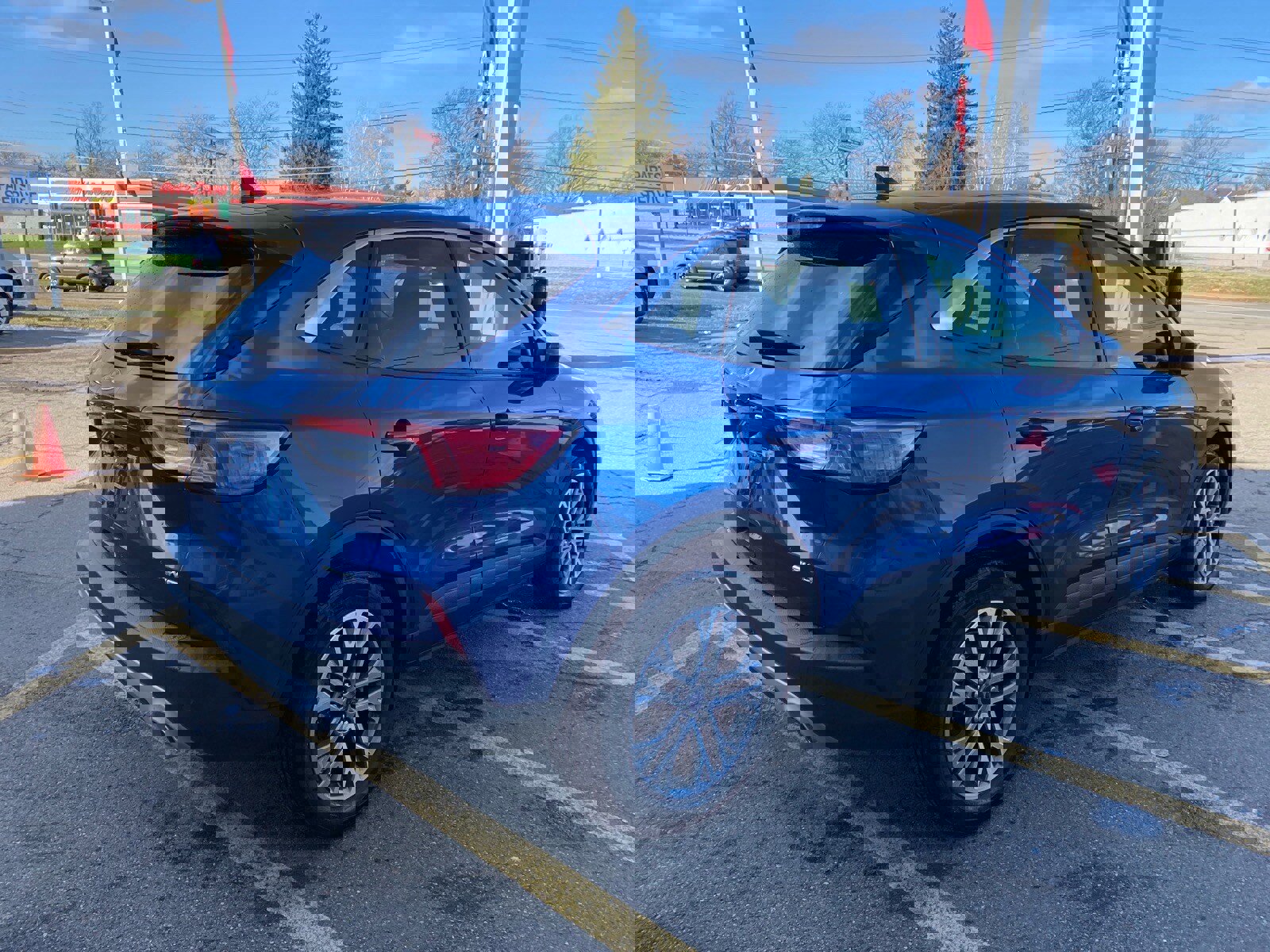 Used 2022 Ford Escape SEL image 5