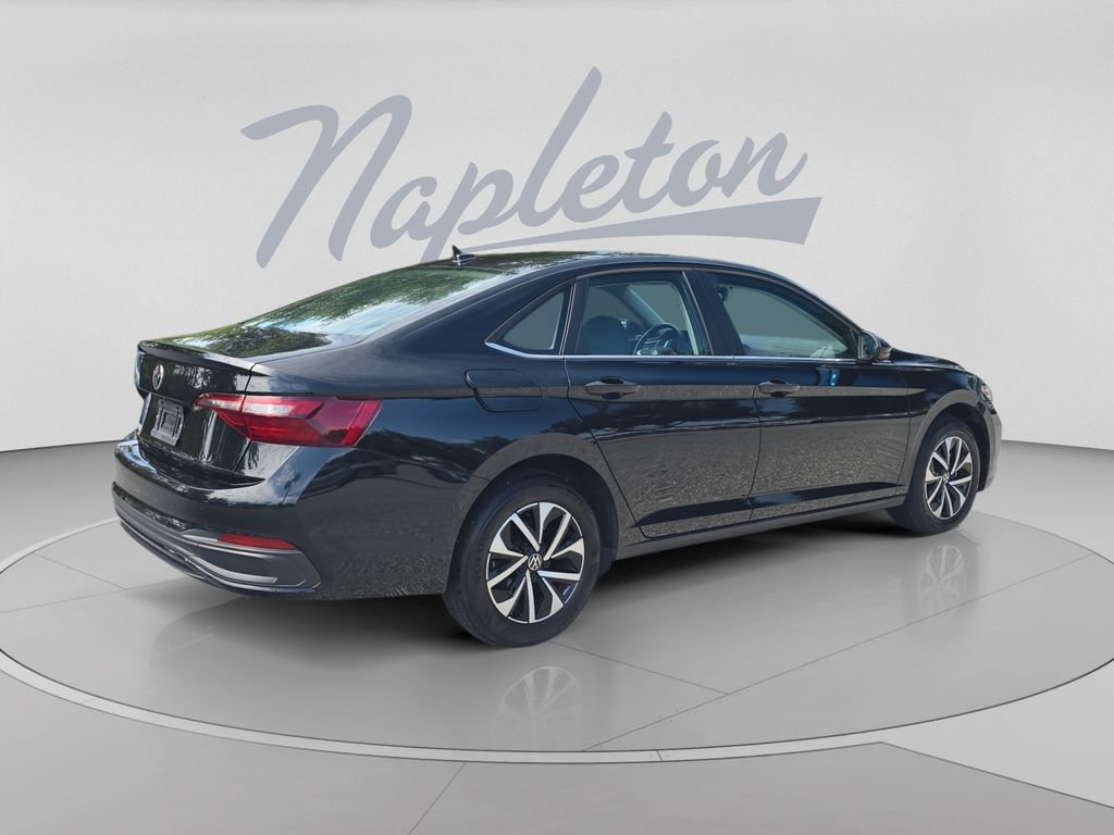 Certified 2024 Volkswagen Jetta S FWD image 8