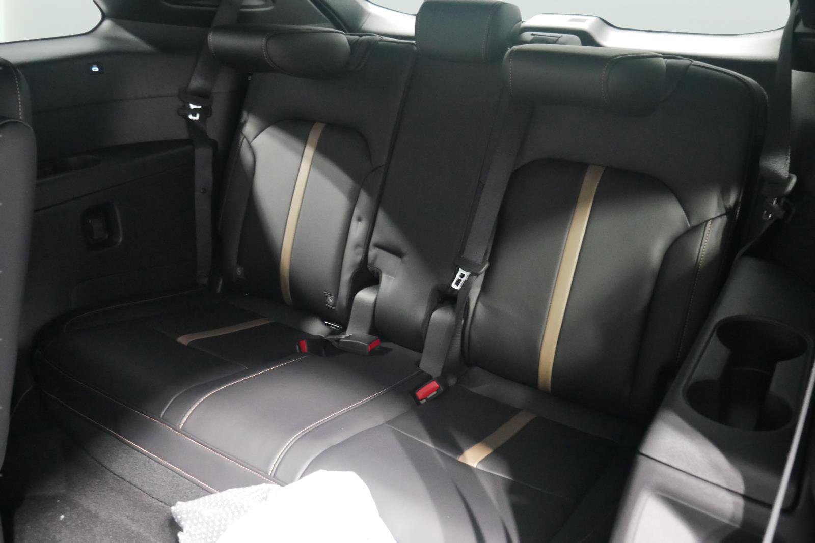 New 2024 MAZDA CX-90 Plug-In Hybrid w/ Premium Plus image 13