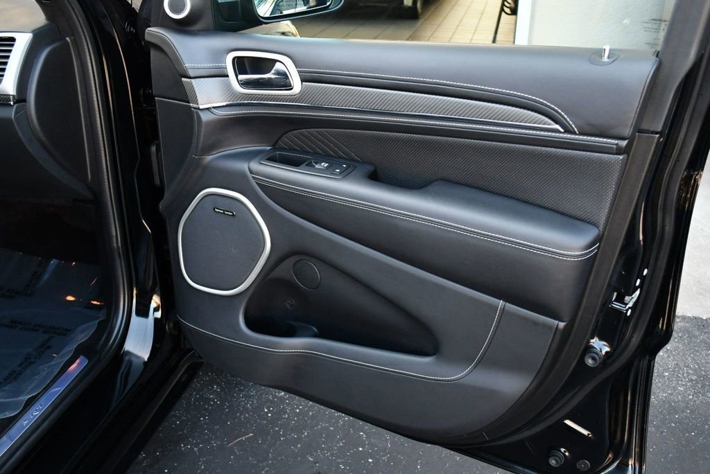 Used 2018 Jeep Grand Cherokee SRT AWD/4WD image 20