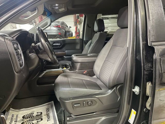 Used 2021 Chevrolet Silverado 1500 LT Trail Boss w/ Bed Protection Package image 11