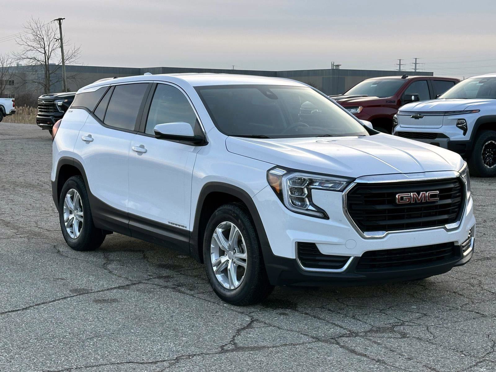 Certified 2023 GMC Terrain SLE image 6