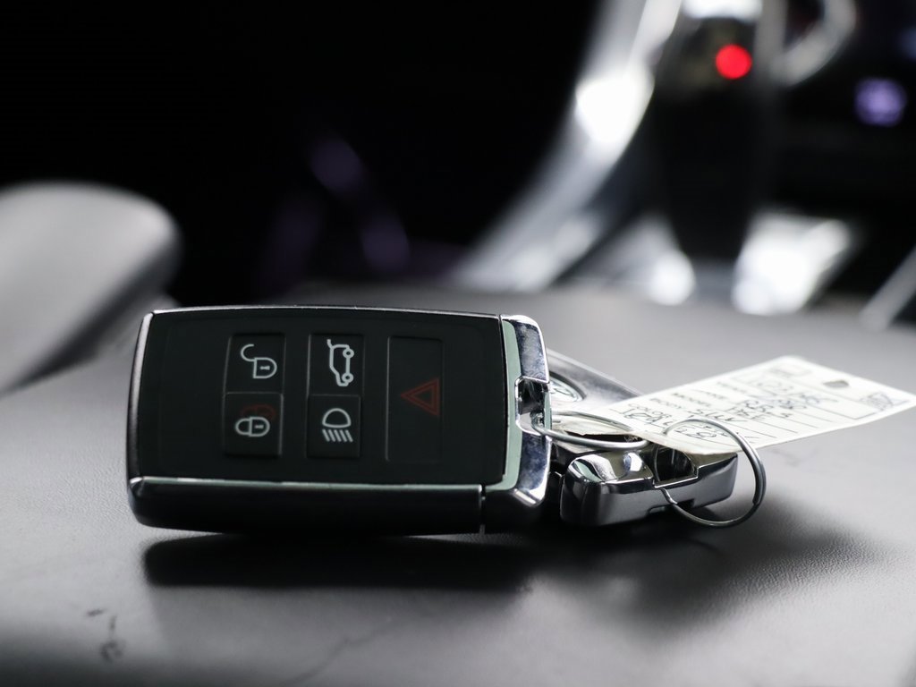 Used 2016 Land Rover Range Rover Sport Supercharged image 22