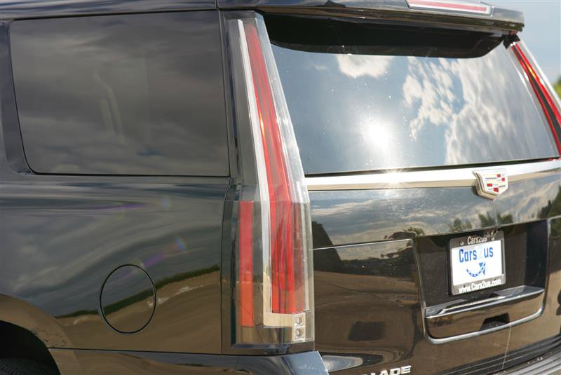 Used 2017 Cadillac Escalade Luxury AWD/4WD image 39