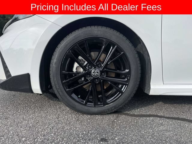Used 2025 Toyota Camry SE FWD image 9