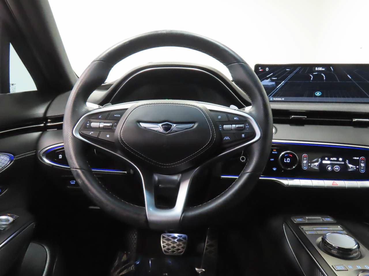 Used 2024 Genesis GV70 3.5T Sport AWD/4WD image 8