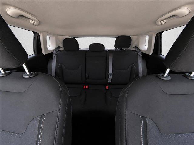 Used 2017 Jeep Compass Sport w/ Tech Group FWD image 19
