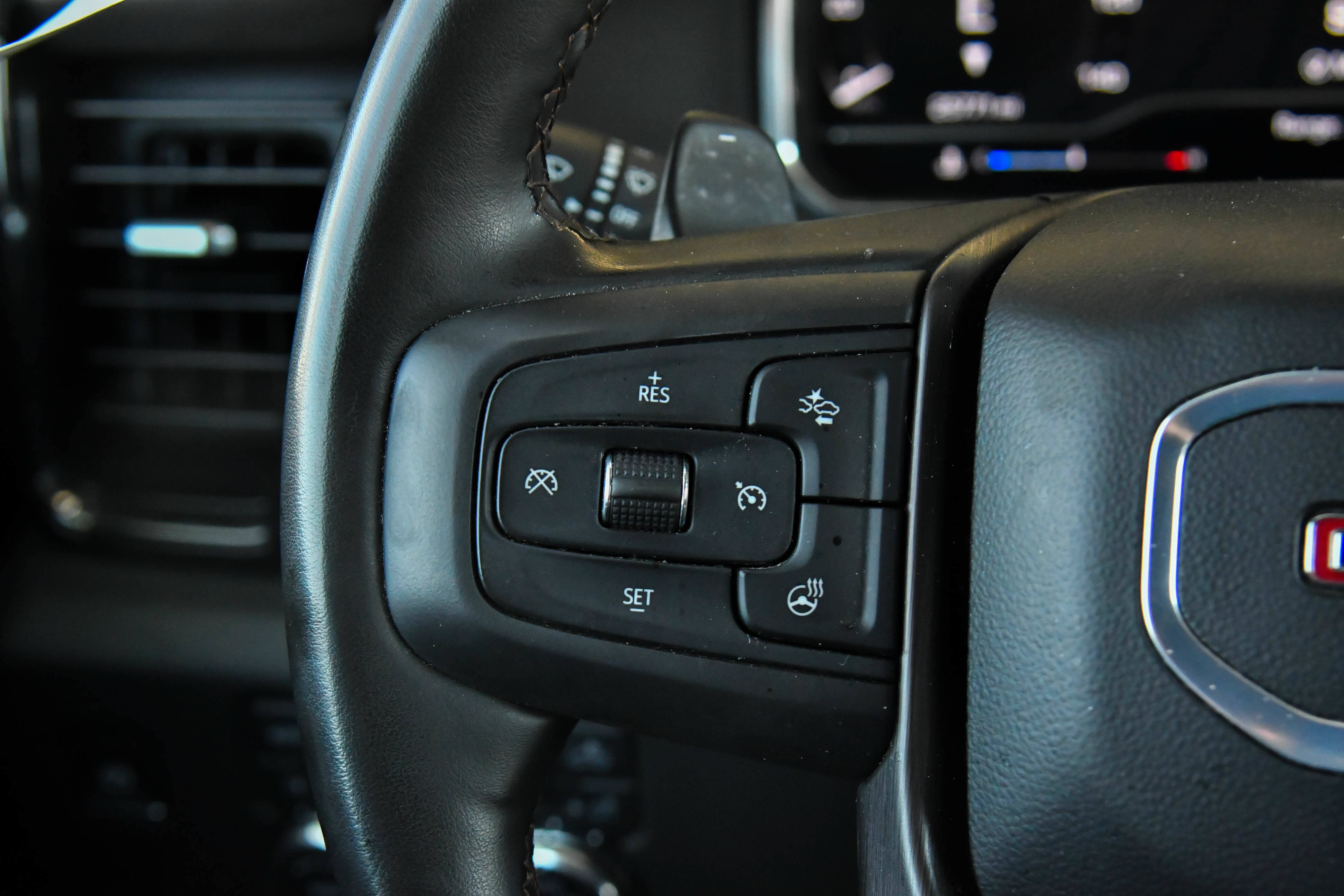 Used 2025 GMC Sierra 1500 AT4 AWD/4WD image 43