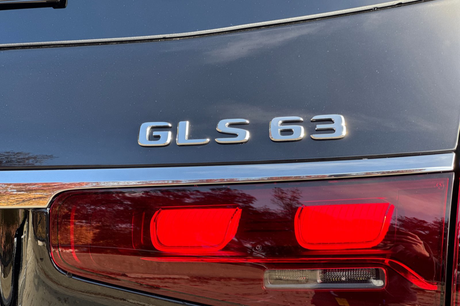 New 2025 Mercedes-Benz GLS 63 AMG 4MATIC image 13