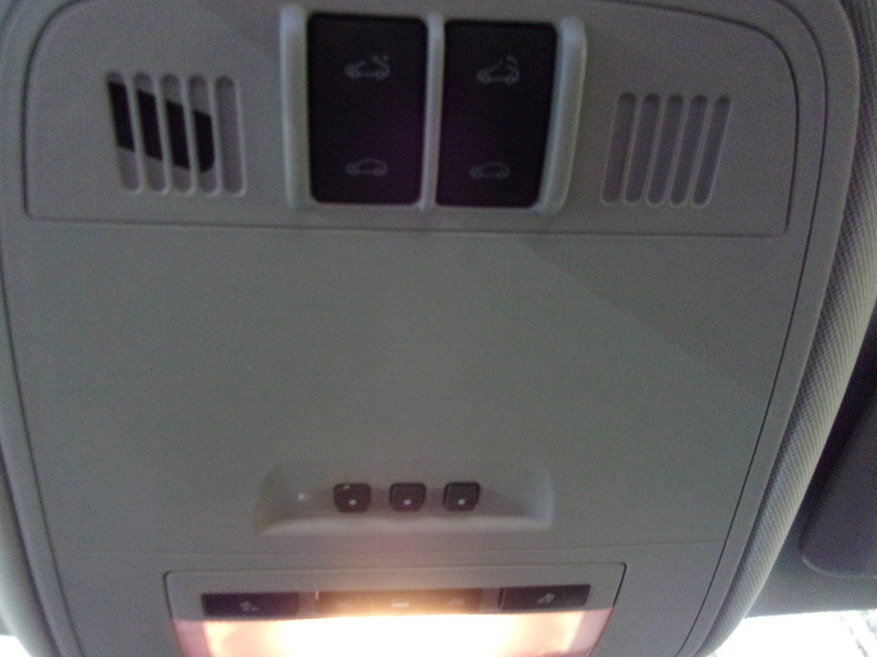 Used 2017 Buick Regal Premium w/ Driver Confidence Package #2 image 30