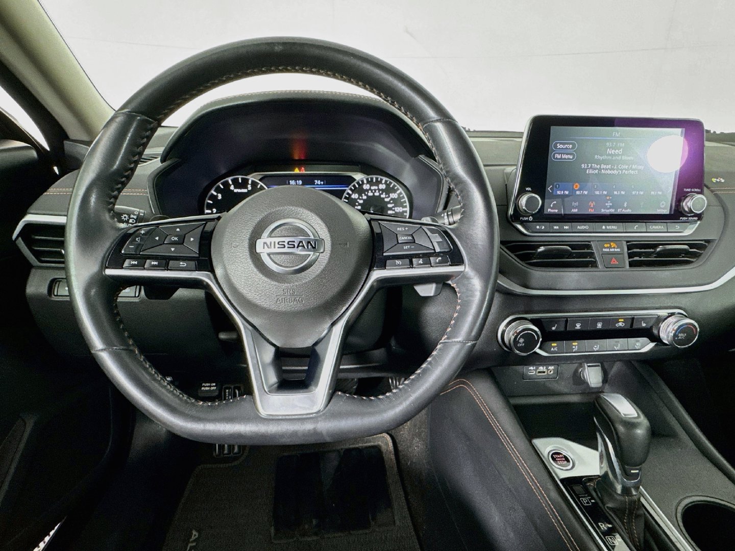 Used 2019 Nissan Altima 2.5 SR w/ SR Premium Package FWD image 10