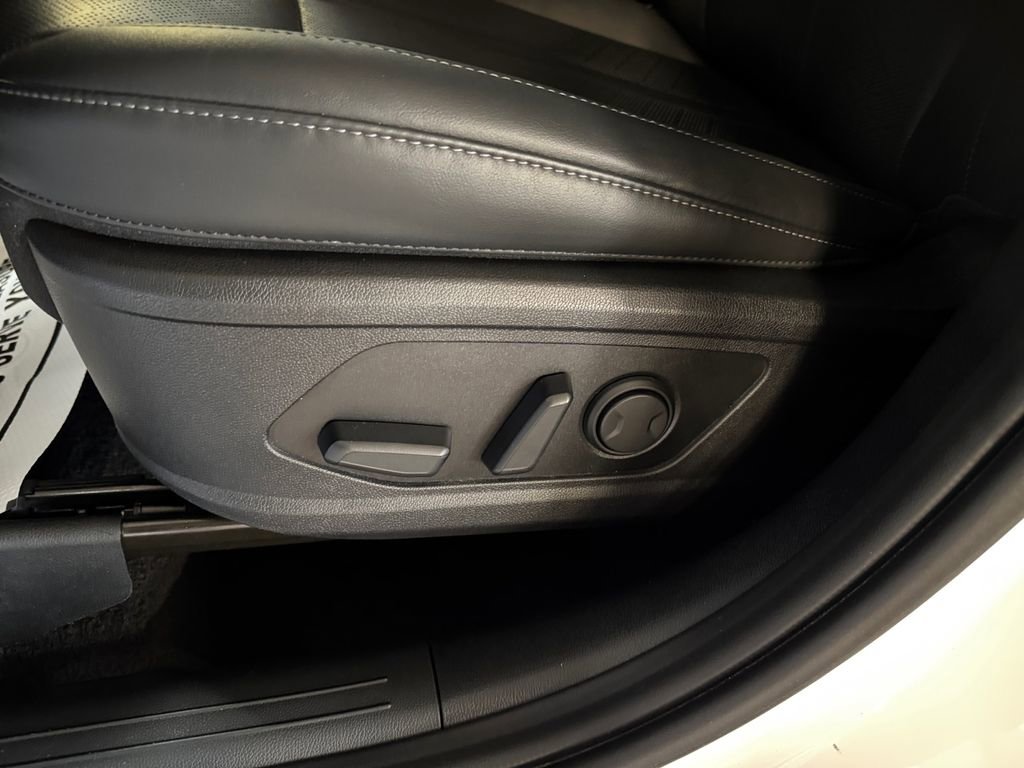 Certified 2023 Kia Sorento SX AWD/4WD image 13