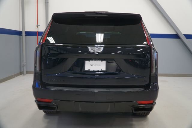 Used 2023 Cadillac Escalade Sport Platinum w/ LPO, ONYX Package AWD/4WD image 5