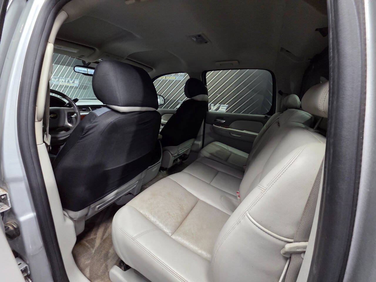 Used 2011 Chevrolet Avalanche LTZ RWD image 27