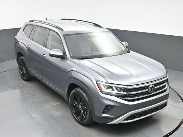 Used 2023 Volkswagen Atlas SE w/ Black Wheel Package image 35