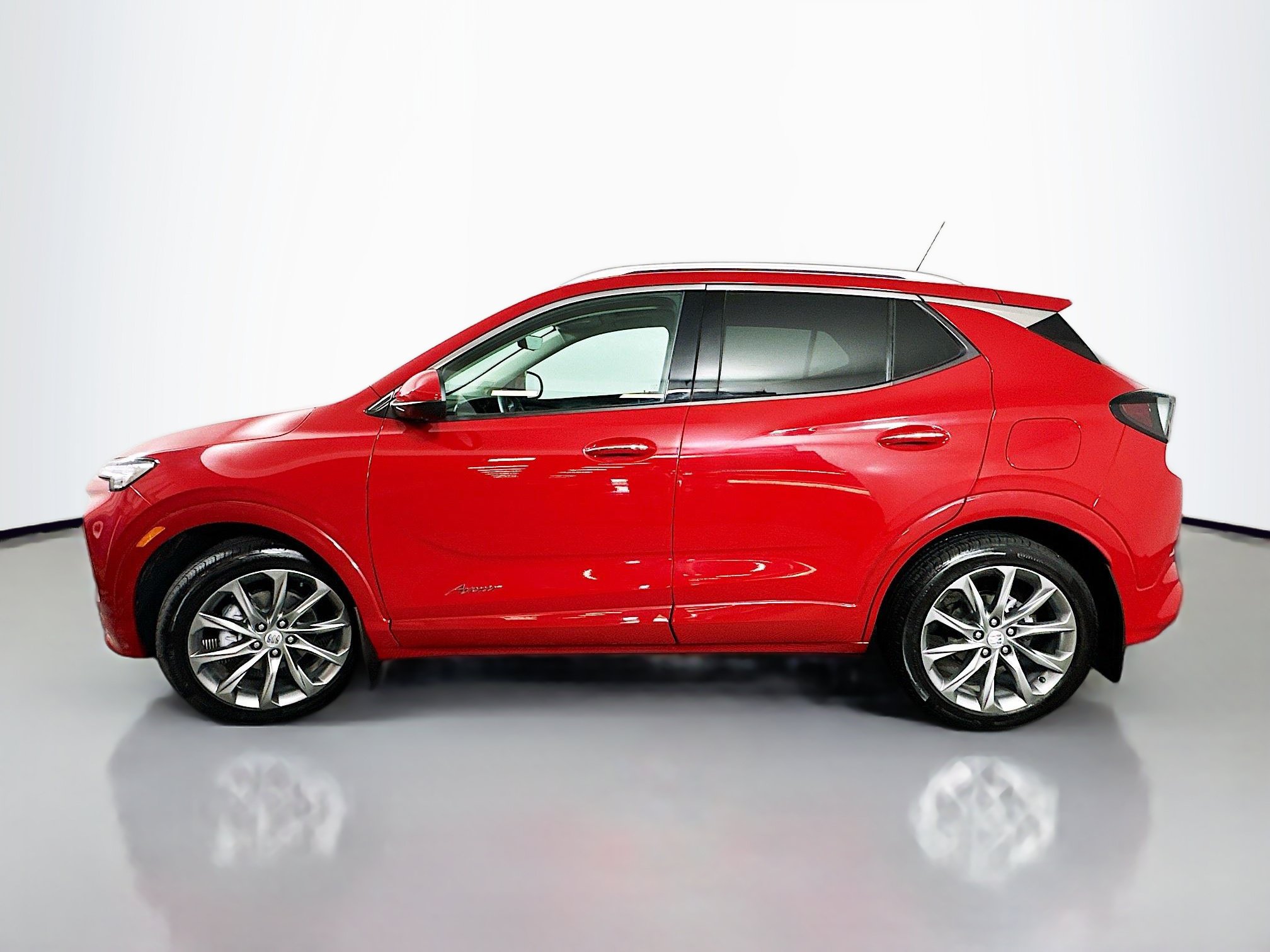 Used 2026 Buick Encore GX Avenir w/ Avenir Technology Package FWD image 4