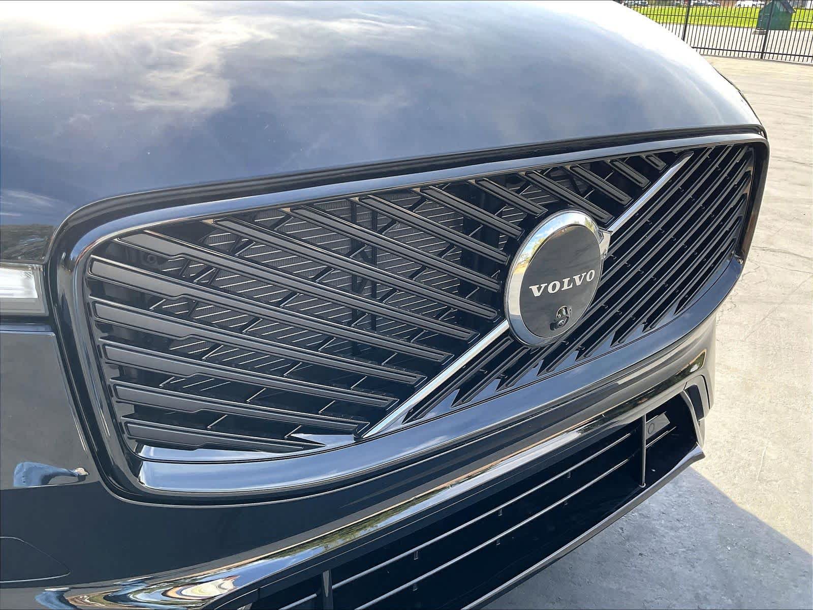New 2027 Volvo XC60 T8 Plus AWD/4WD image 33