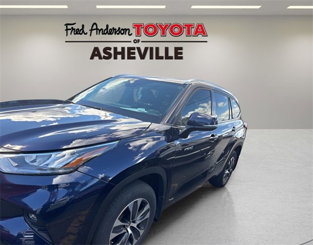 Used 2020 Toyota Highlander XLE