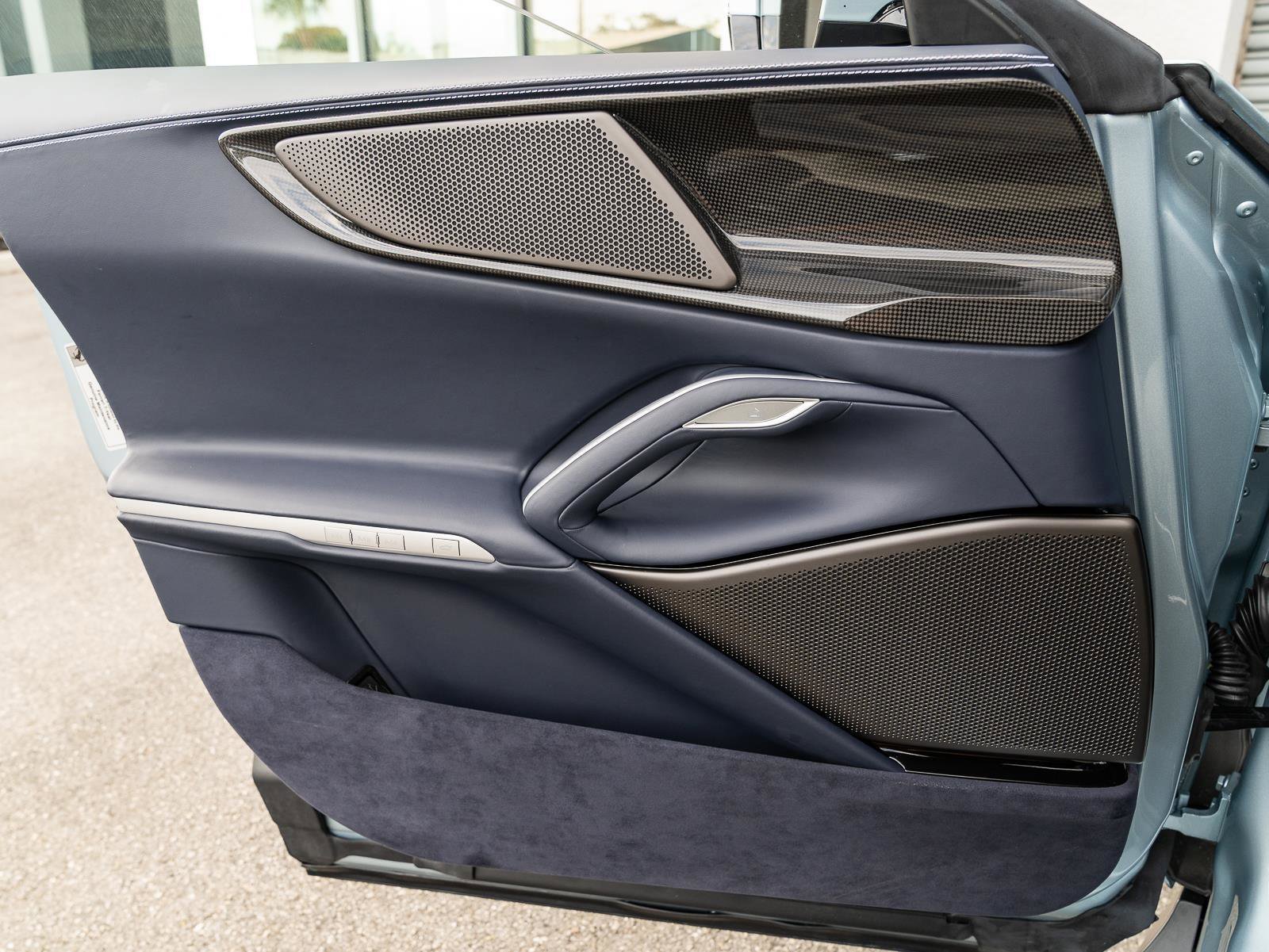 Used 2025 Ferrari Purosangue image 40