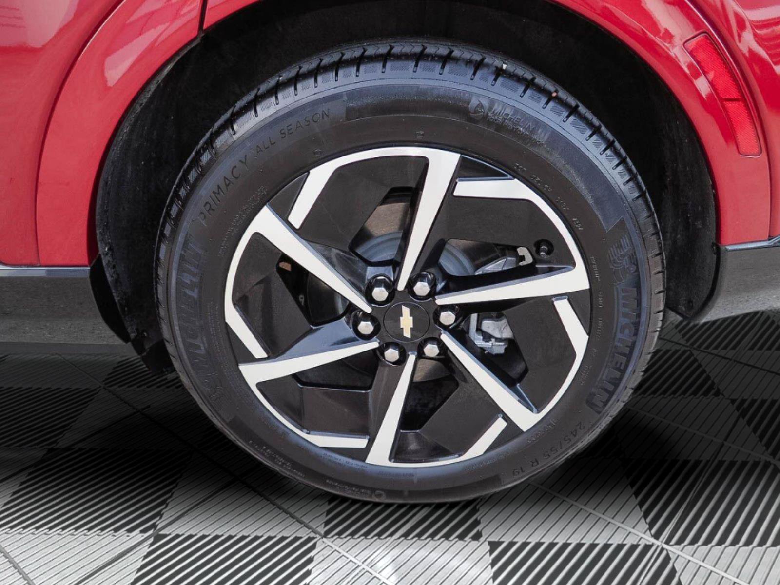 Certified 2025 Chevrolet Equinox EV LT w/ Convenience Package FWD image 35