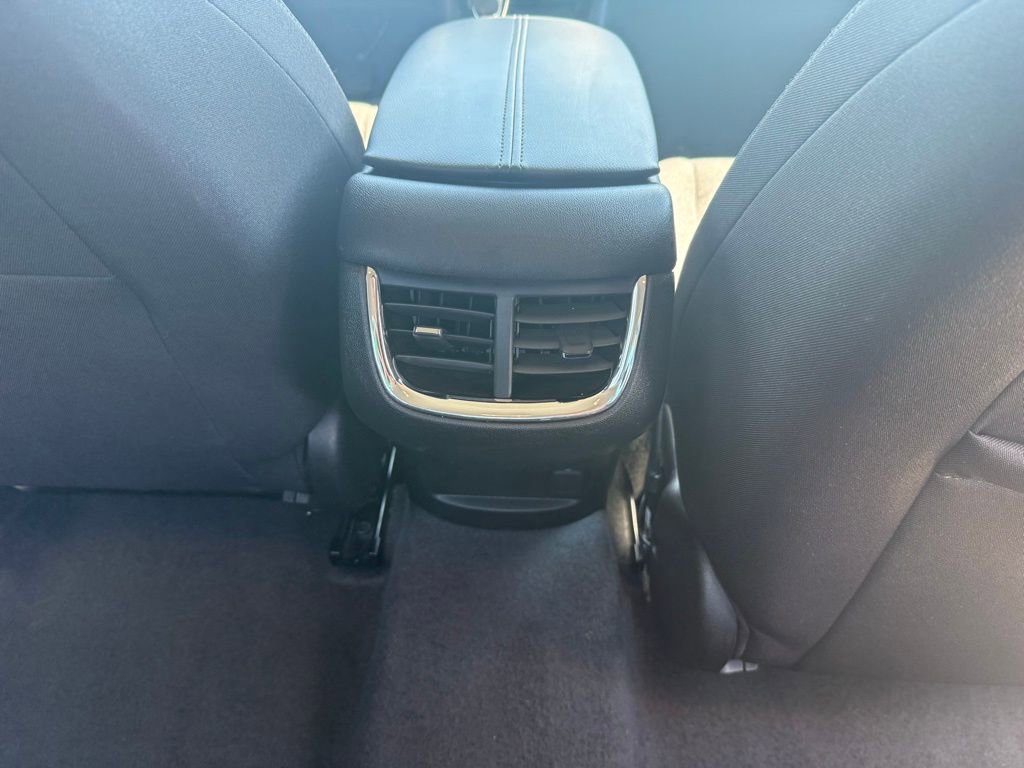 Used 2024 Chevrolet Malibu LT image 18