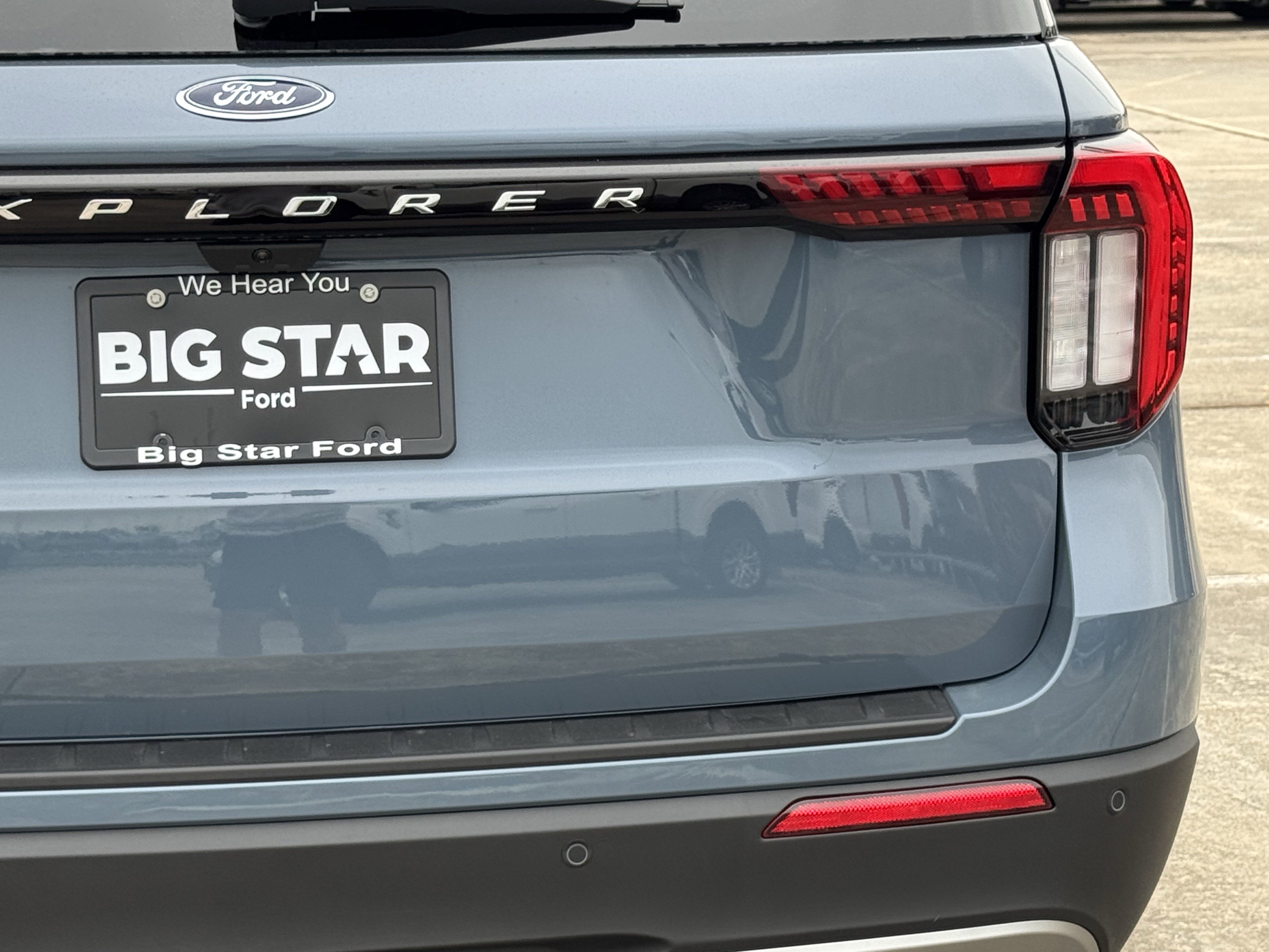 New 2026 Ford Explorer Active RWD image 10
