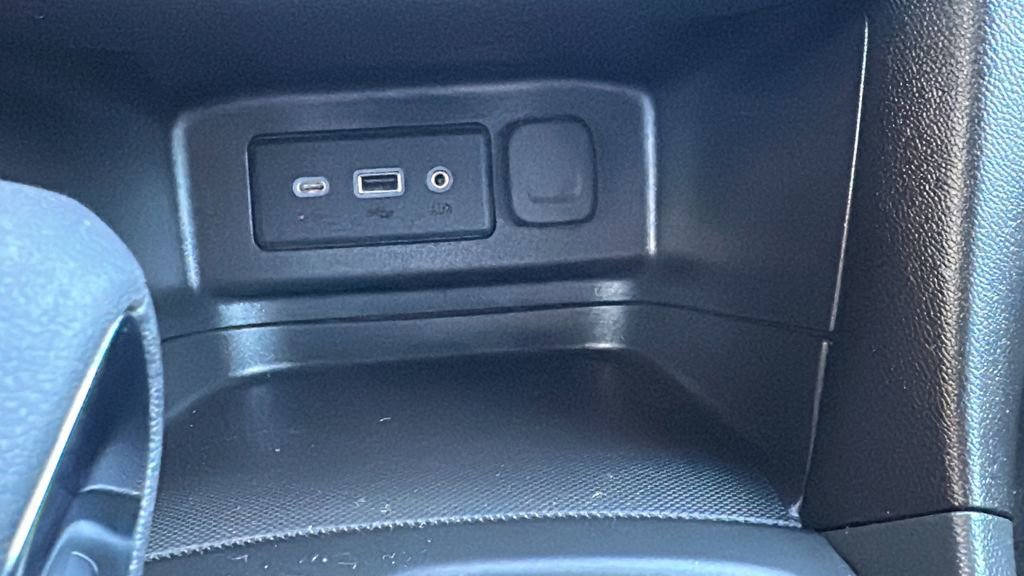 Used 2023 Chevrolet Equinox RS image 22